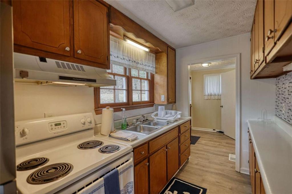 1697 County Line Ext Property Photo 18
