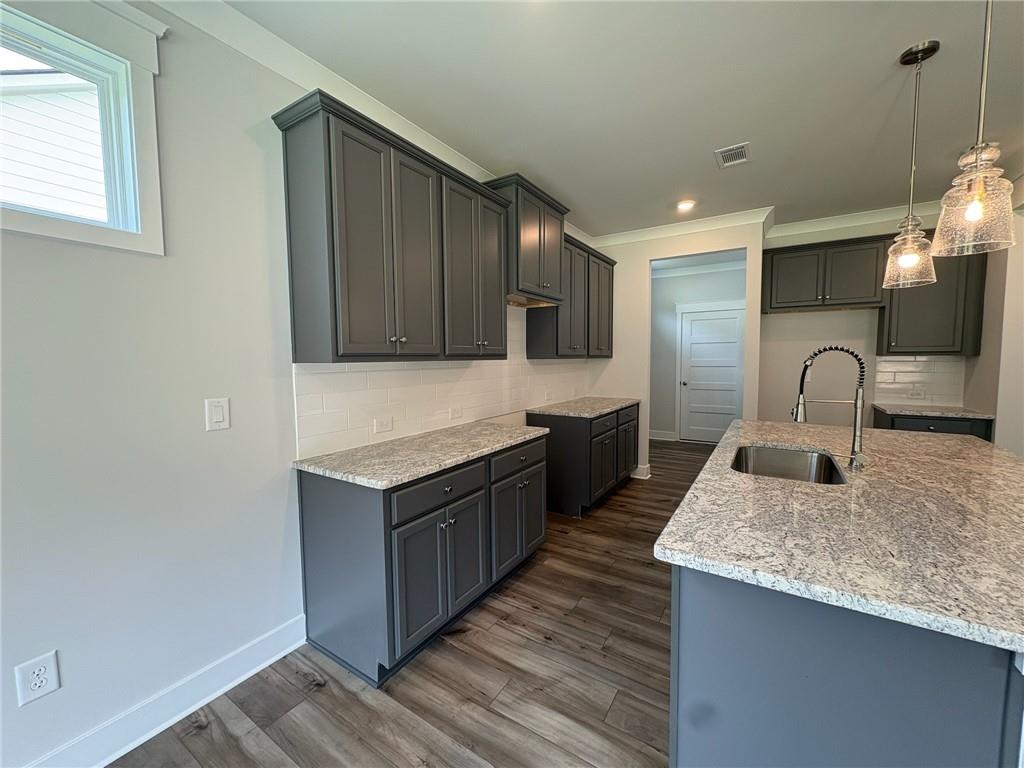 10 Commons Way Property Photo 4