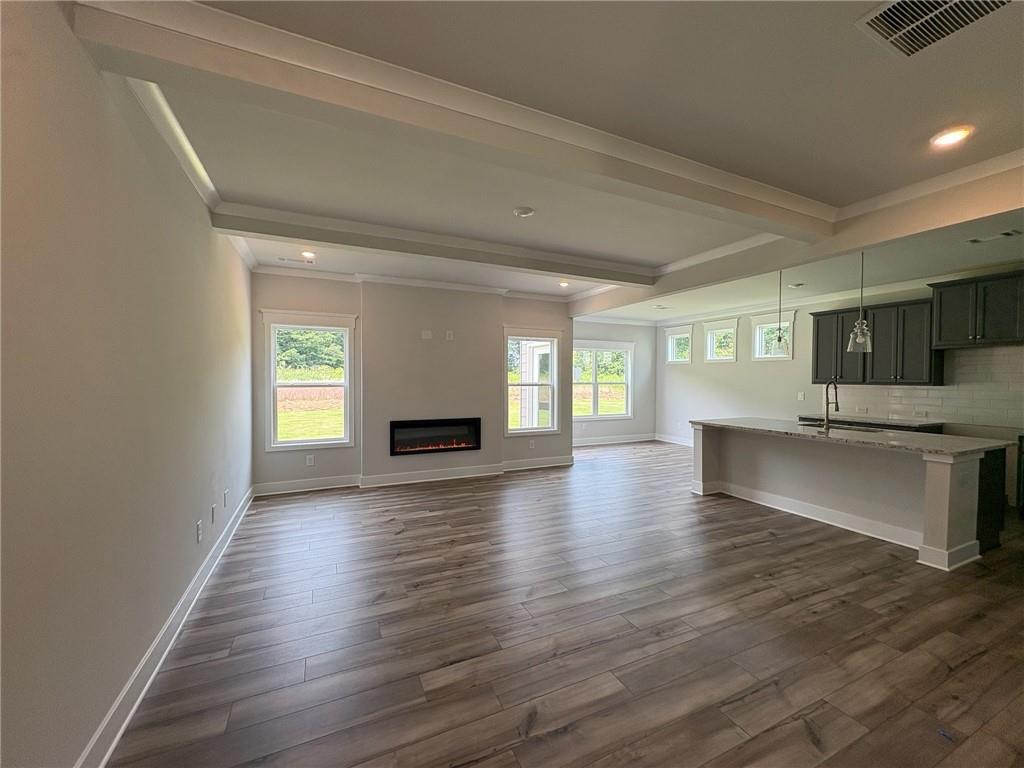 10 Commons Way Property Photo 8