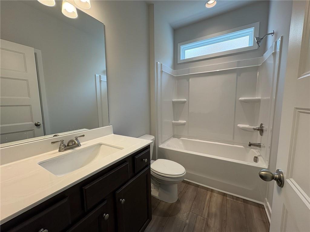 10 Commons Way Property Photo 12