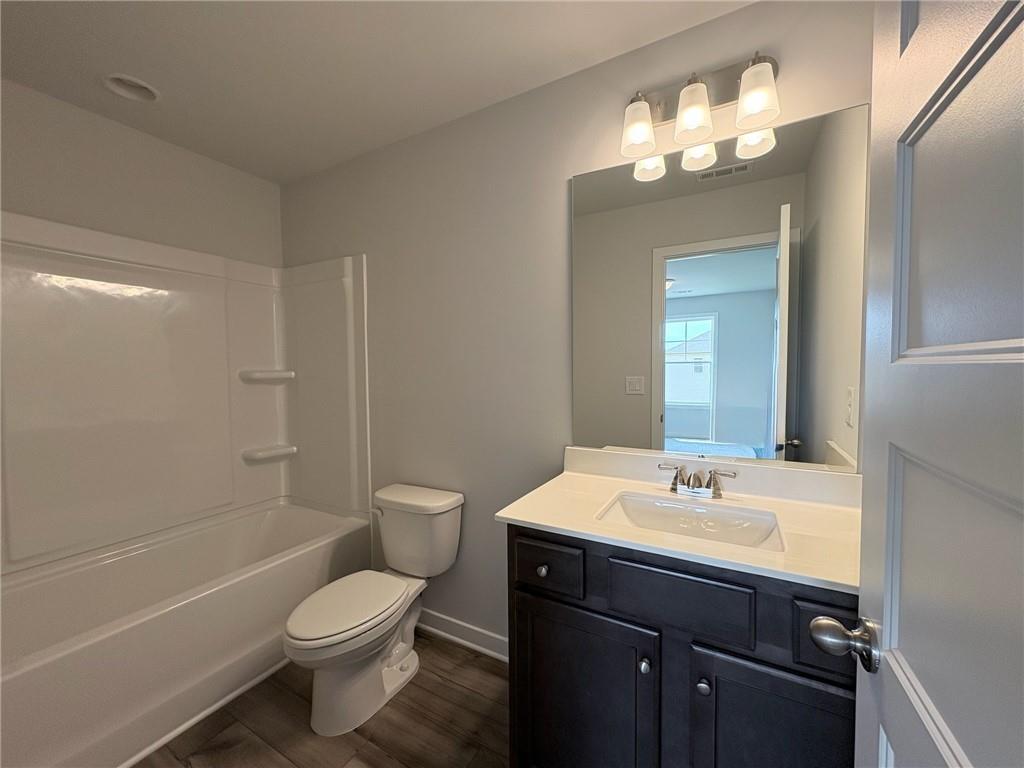 10 Commons Way Property Photo 22
