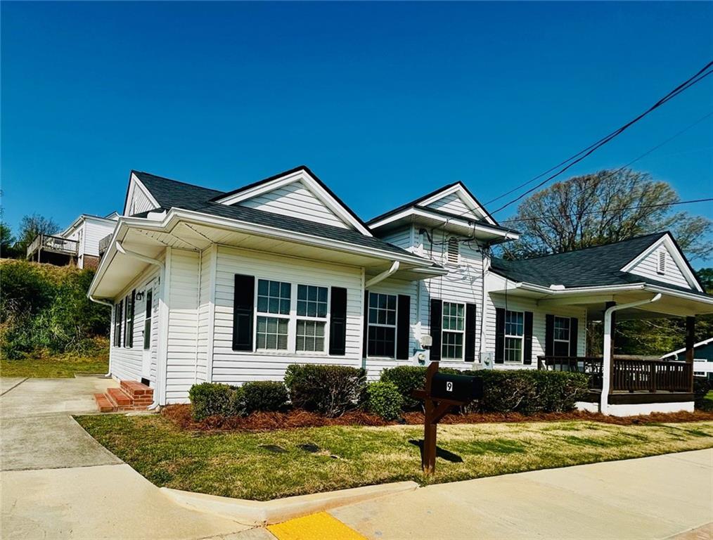 9 VICTORY Street Property Photo 1