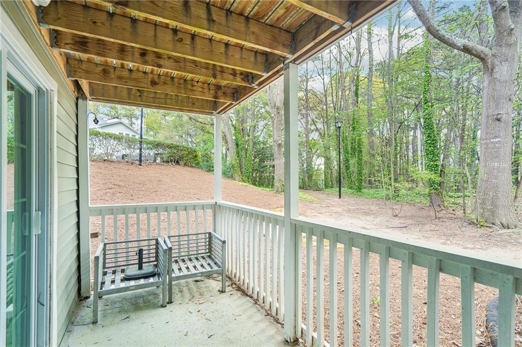 2071 Brian Way Property Photo 25