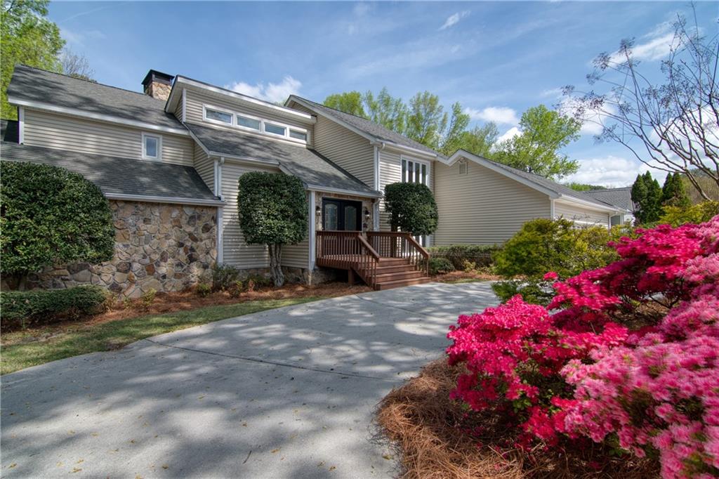 478 Timberlea Lake Drive Property Photo 1