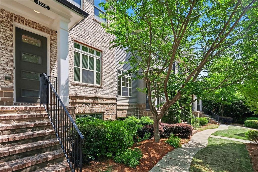 4745 Roswell Road Property Photo 1