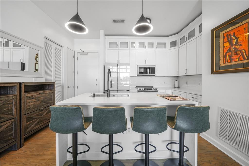 711 Cosmopolitan Drive NE Unit 815