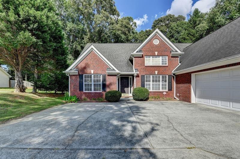 2290 Taylor Pointe Way Property Photo 4
