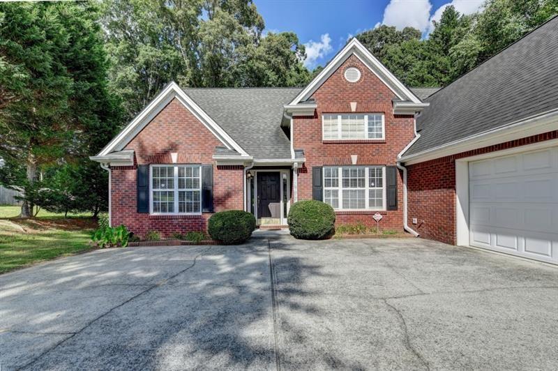 2290 Taylor Pointe Way Property Photo 5