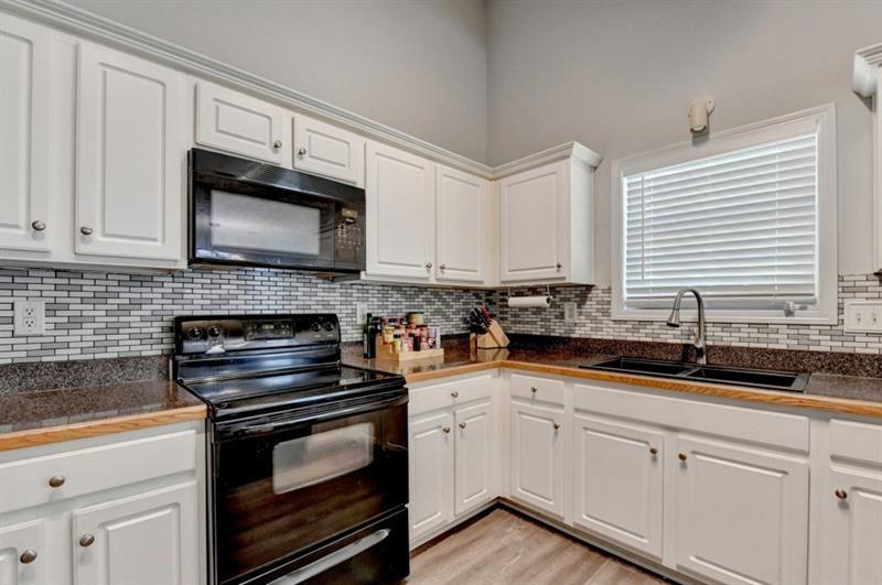 2290 Taylor Pointe Way Property Photo 23