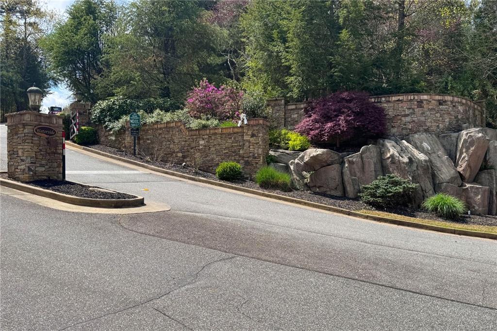12 Signal Mountain Circle Property Photo 17