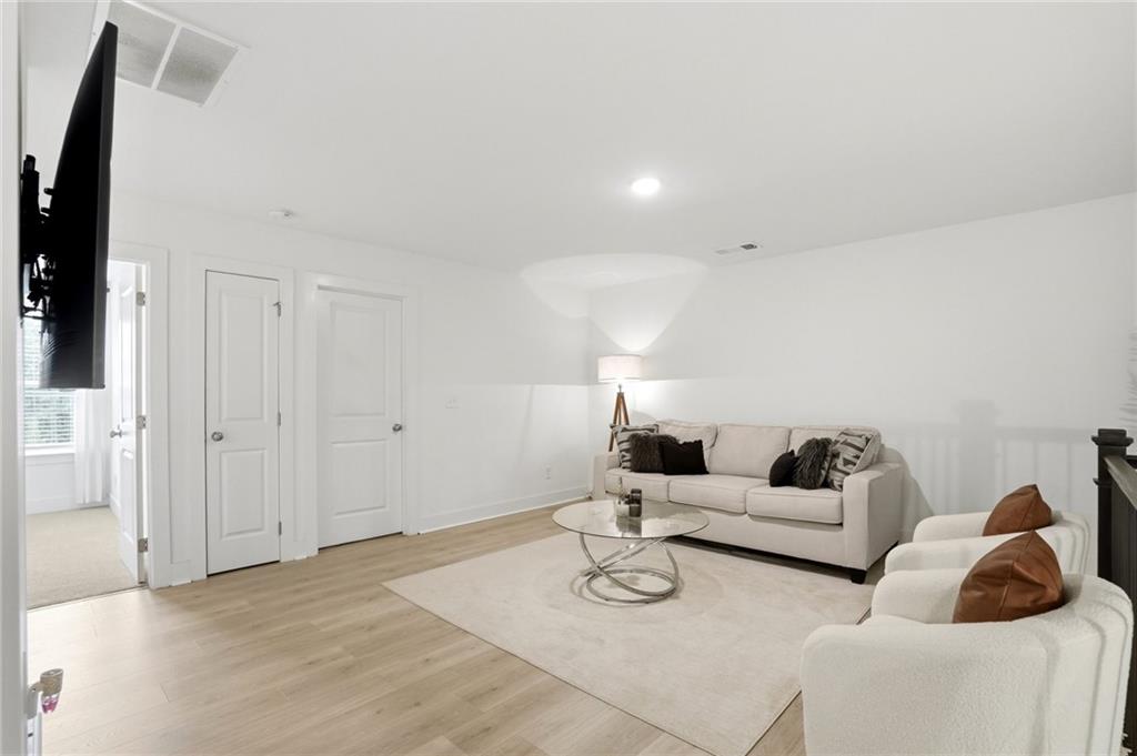7757 Medieval Street Property Photo 7