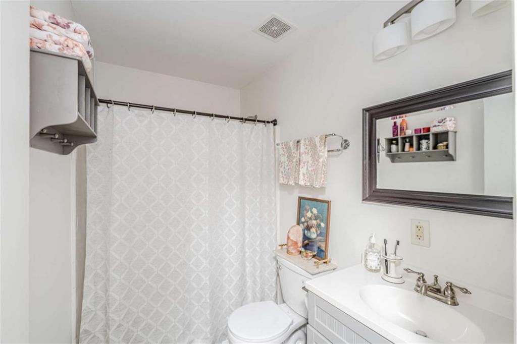 103 Rolling Oaks Drive Property Photo 26