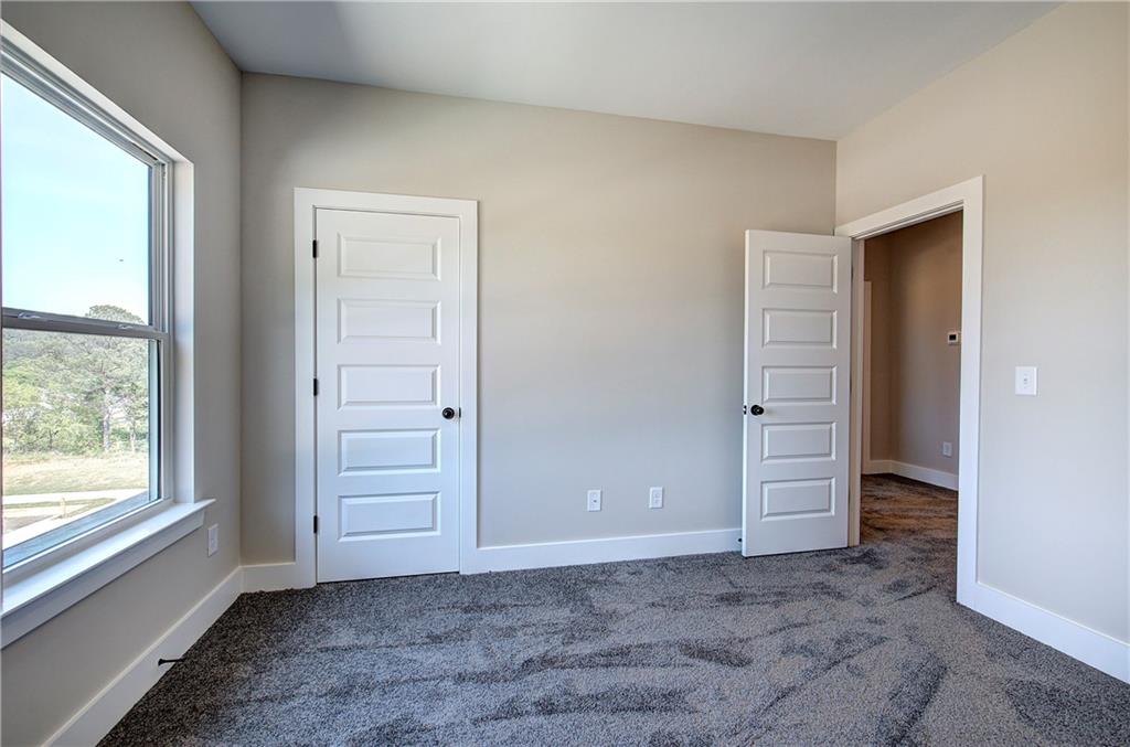 258 Summit Height Drive Property Photo 29