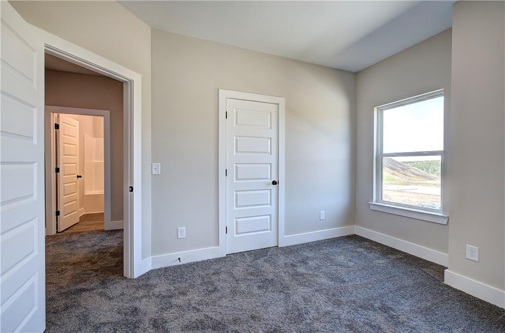 258 Summit Height Drive Property Photo 32