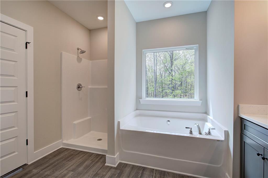 260 Summit Height Drive Property Photo 32