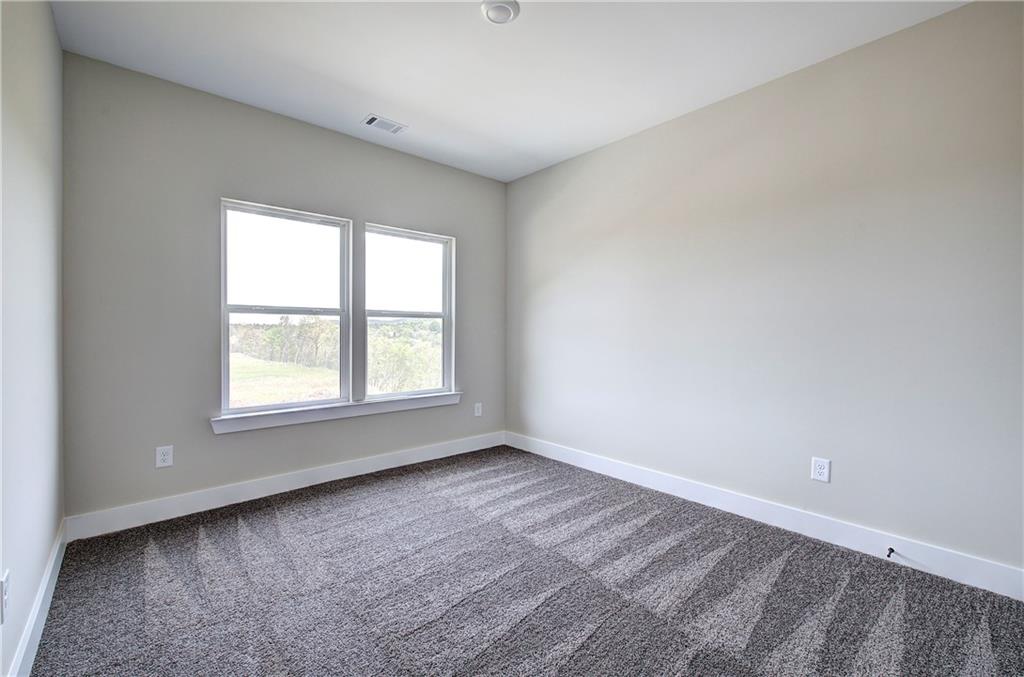 260 Summit Height Drive Property Photo 37