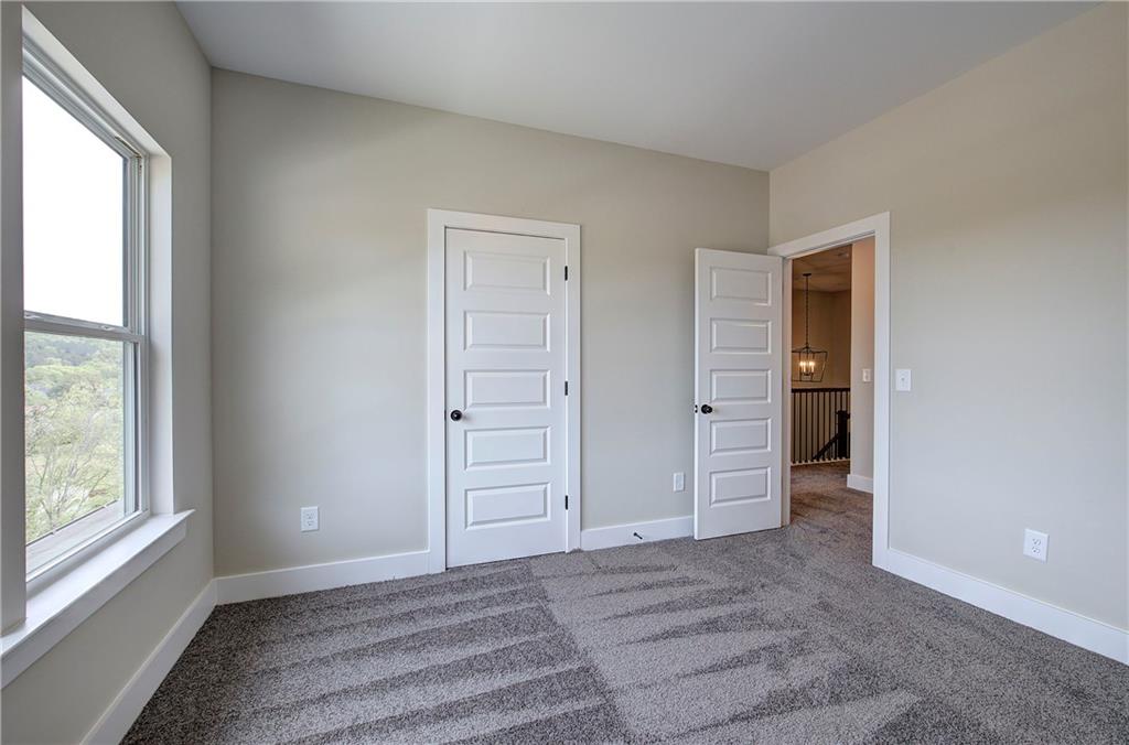 260 Summit Height Drive Property Photo 41