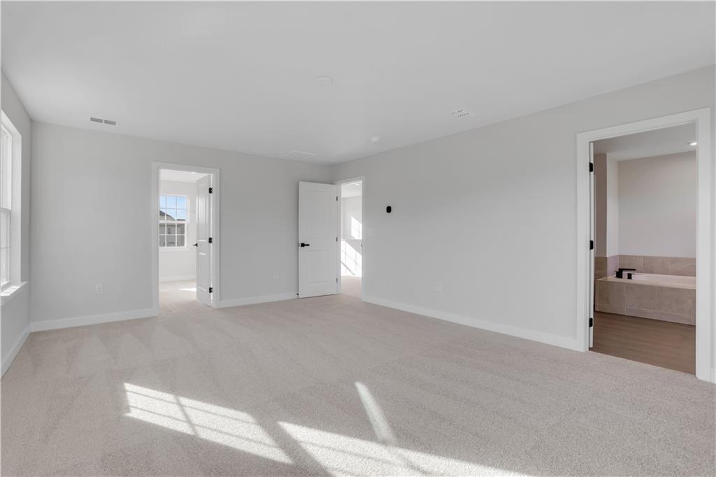 7748664 Property Photo 24