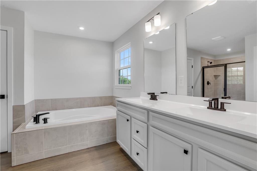 7748664 Property Photo 27