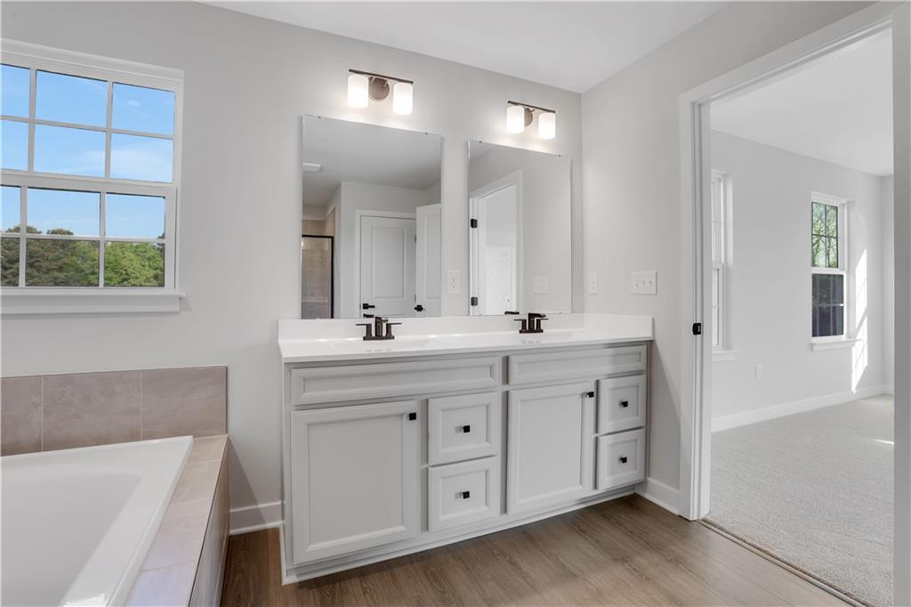 7748664 Property Photo 28