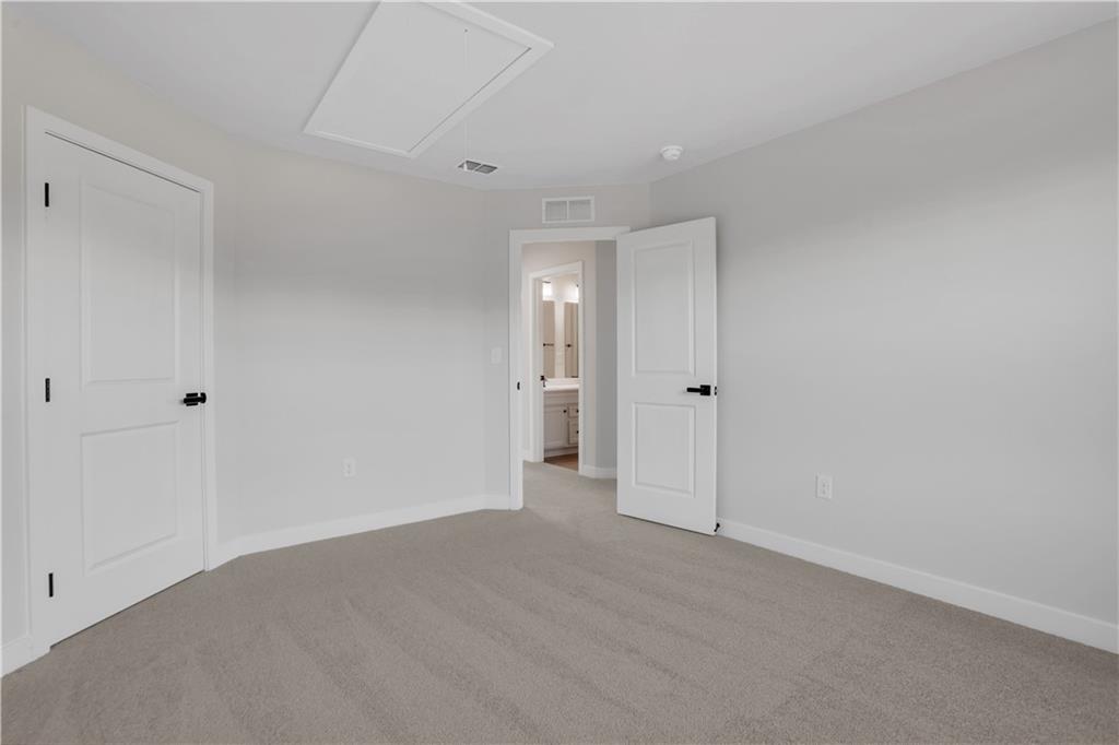 7748664 Property Photo 33