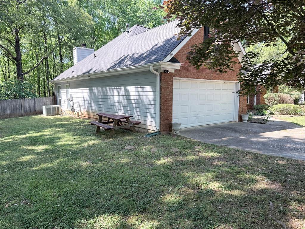 170 Gibson Way Property Photo 3