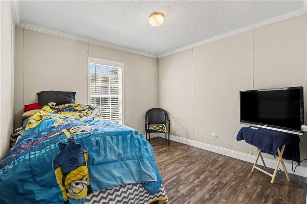 63 Willow Drive E Property Photo 13