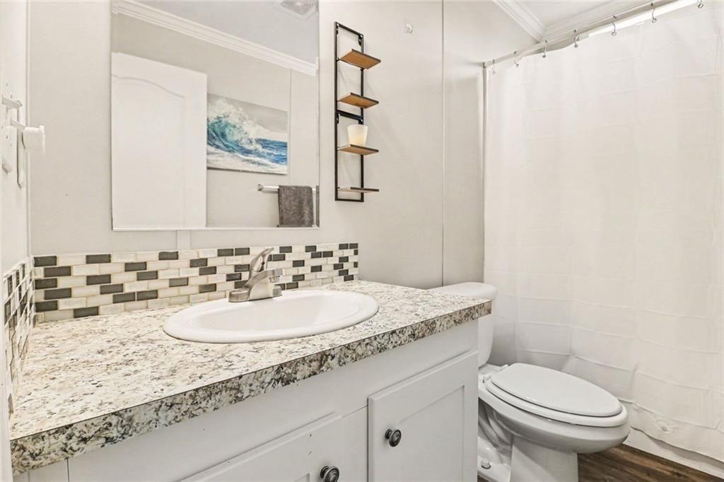 63 Willow Drive E Property Photo 14