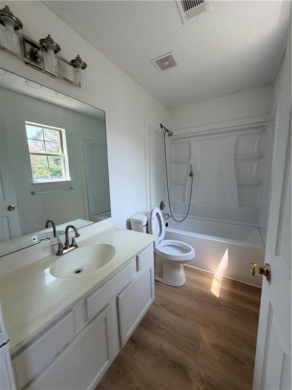 16 Brighton Court Property Photo 11