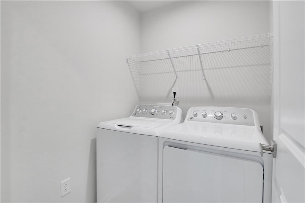 7749409 Property Photo 11