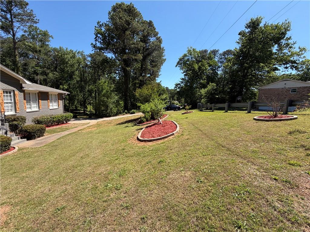 3336 Camelot Drive Property Photo 6
