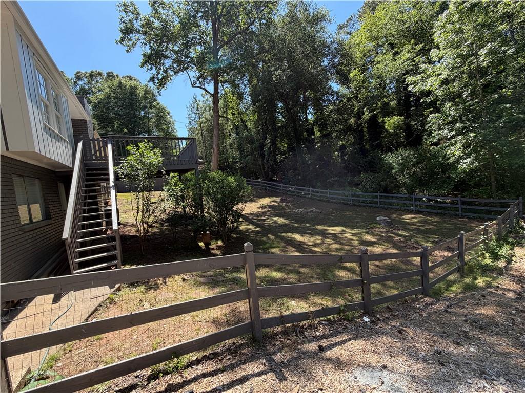 3336 Camelot Drive Property Photo 8