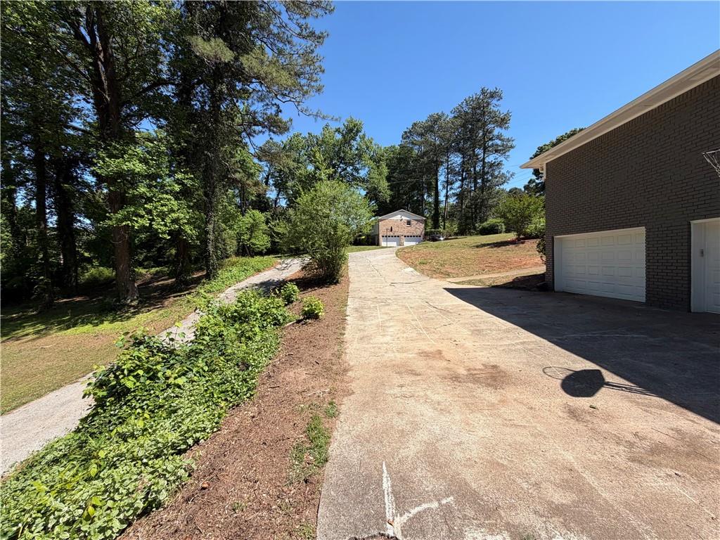 3336 Camelot Drive Property Photo 13