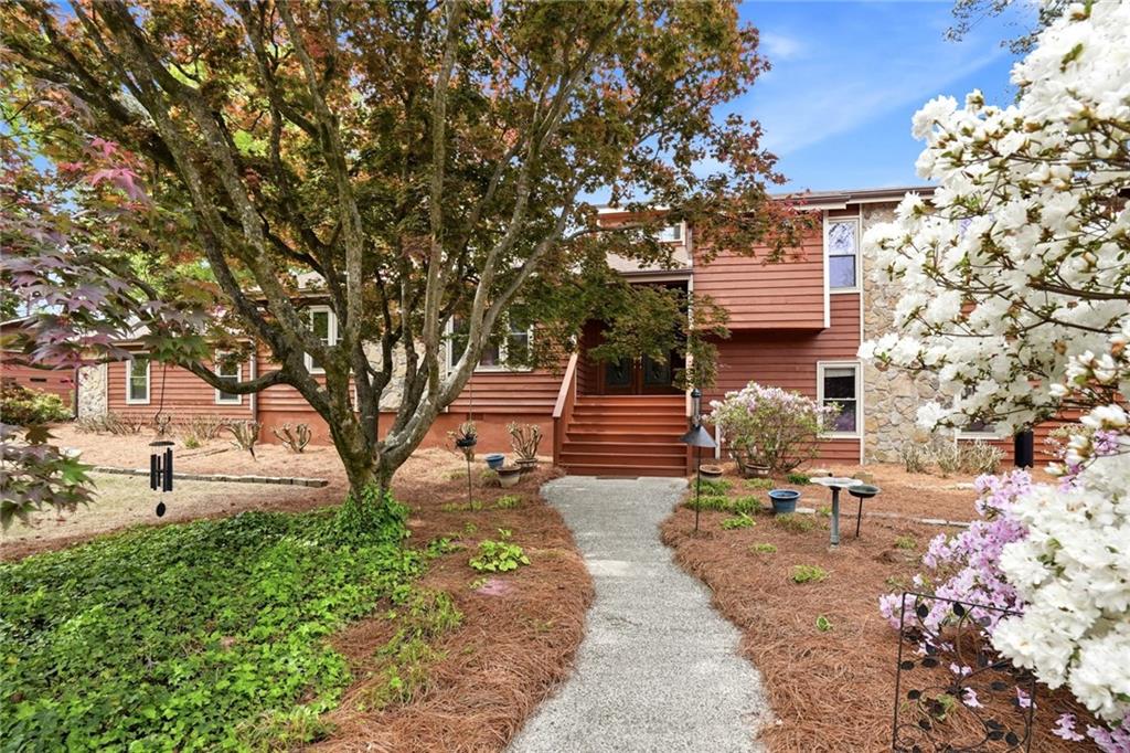 4228 Cove Court Ne Property Photo 1