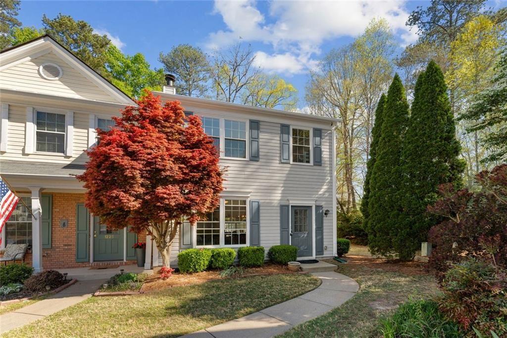 1215 Whitestone Ridge Property Photo 2