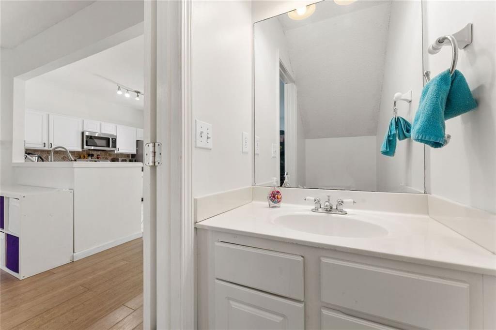 1215 Whitestone Ridge Property Photo 9