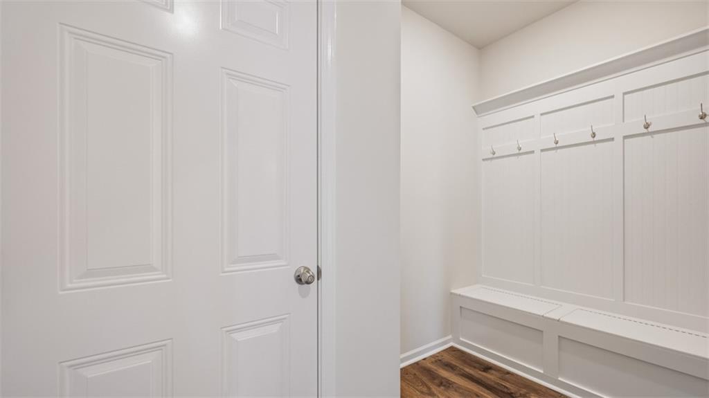 1907 Endress Circle Property Photo 38
