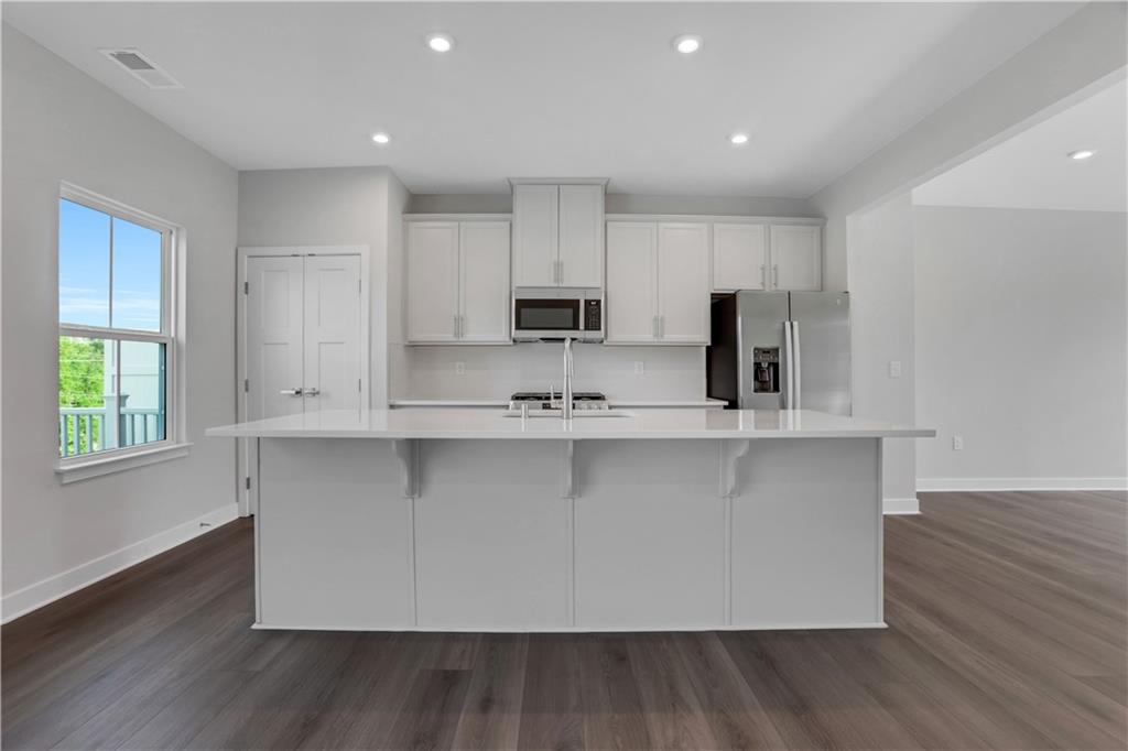 7750146 Property Photo 6
