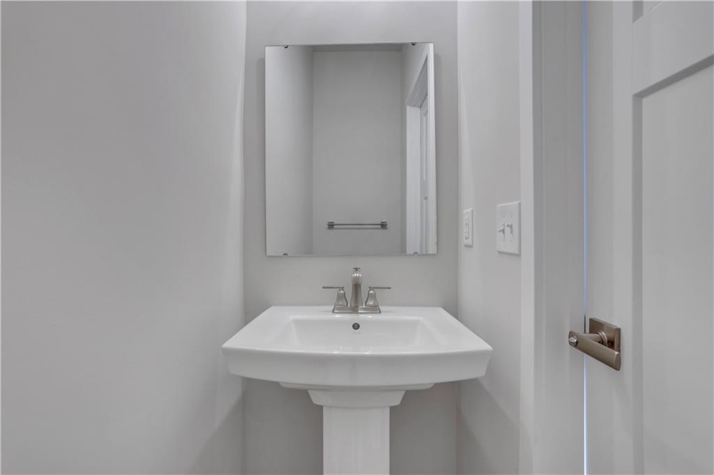7750146 Property Photo 18