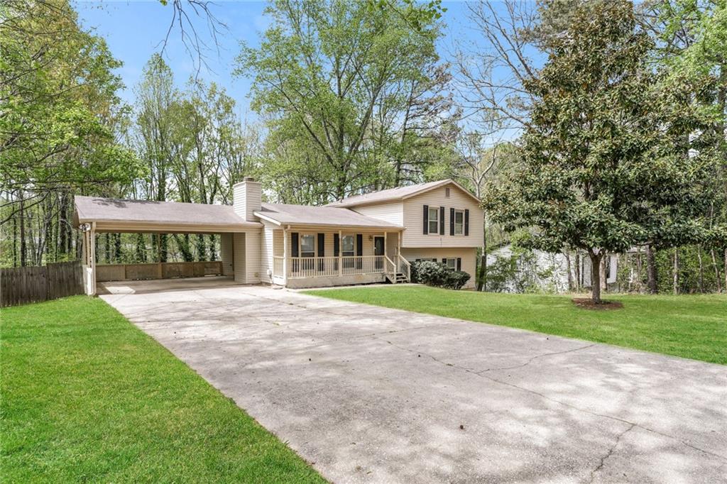 2560 Bluffton Road Property Photo 1