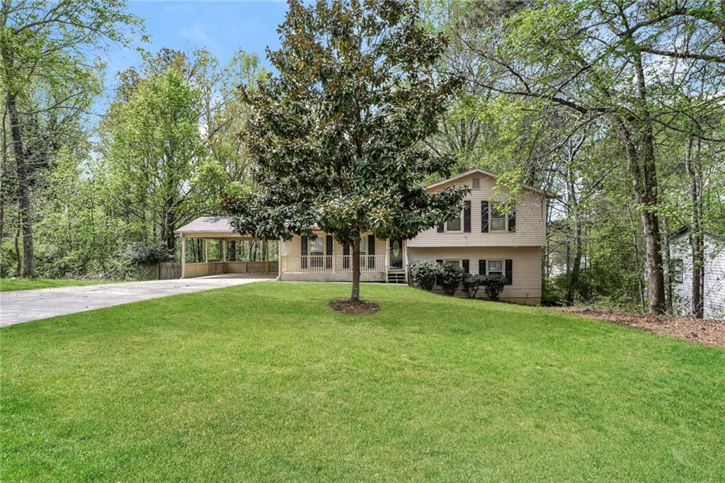2560 Bluffton Road Property Photo 2