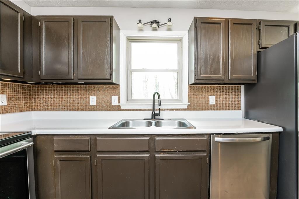 2560 Bluffton Road Property Photo 11