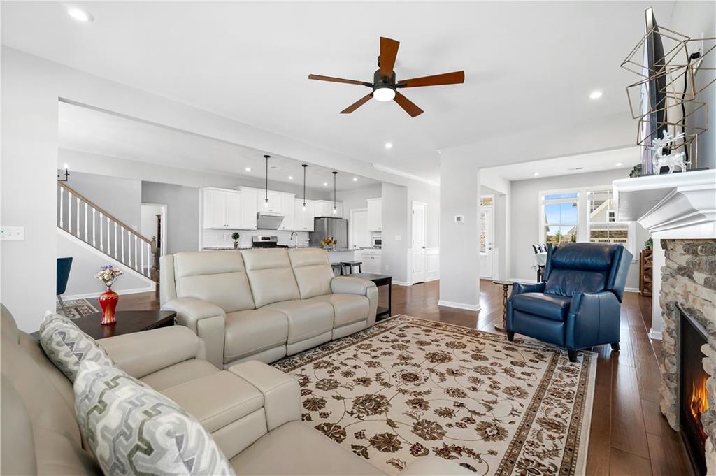 1033 Michigan Circle Property Photo 10