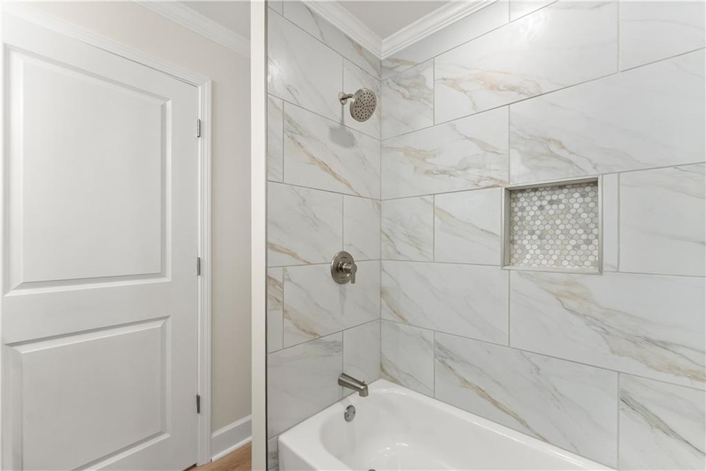 664 Chenocetah Drive Property Photo 20