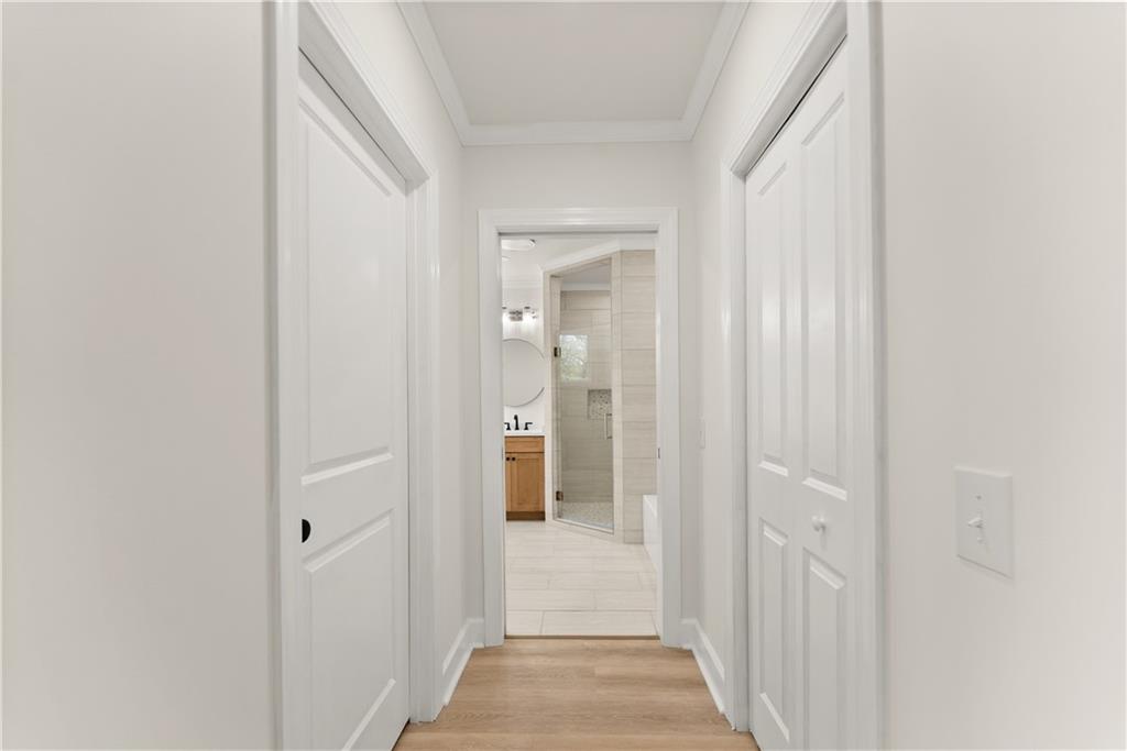 664 Chenocetah Drive Property Photo 25