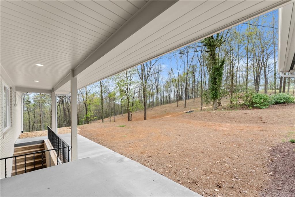 664 Chenocetah Drive Property Photo 30
