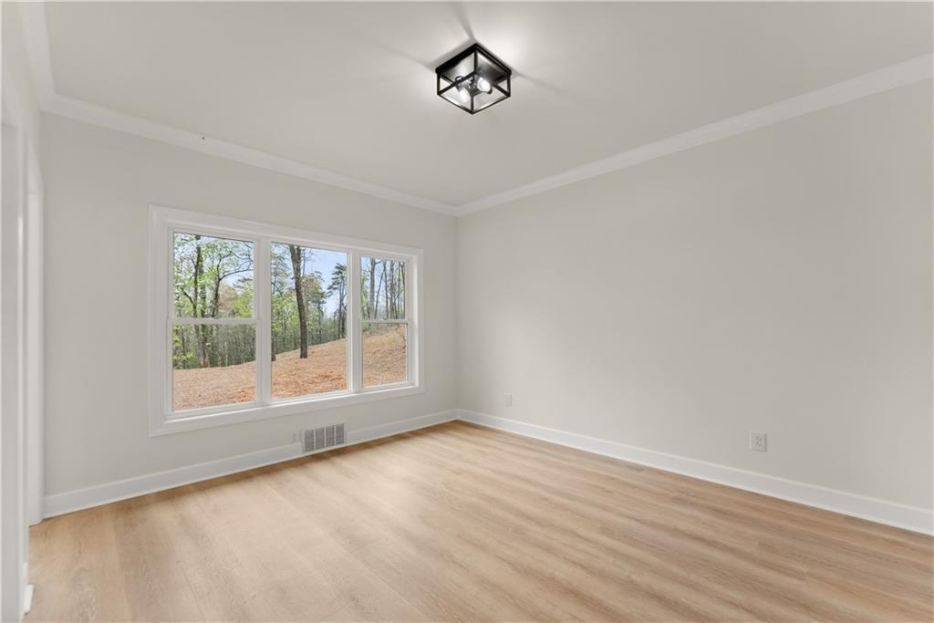664 Chenocetah Drive Property Photo 31