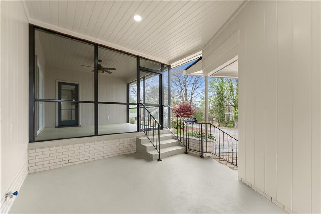 664 Chenocetah Drive Property Photo 34