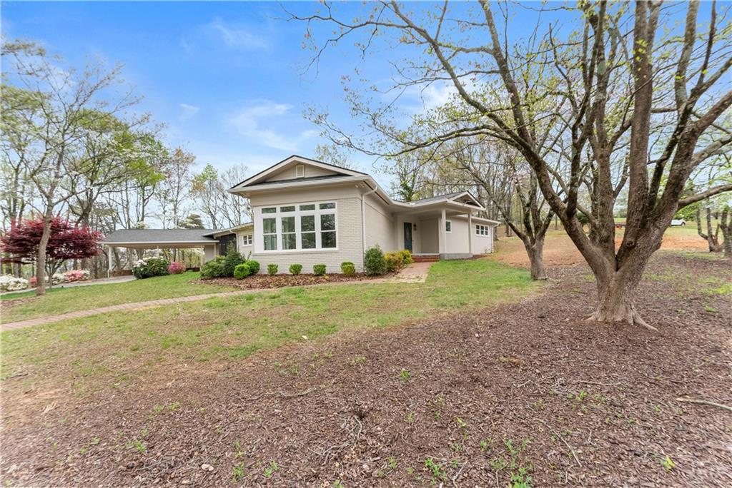 664 Chenocetah Drive Property Photo 39