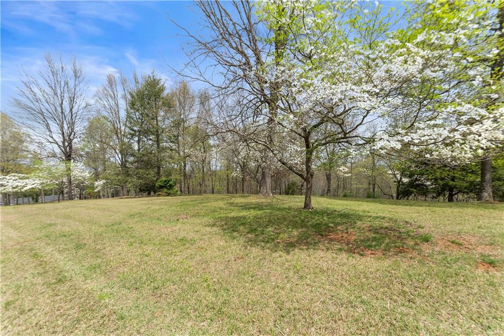 664 Chenocetah Drive Property Photo 42